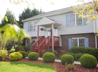 1084 Hawkins Farm Rd, Lynchburg, VA 24503