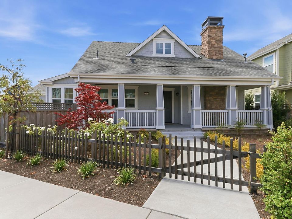 1st image of 79 Bayharbor Way