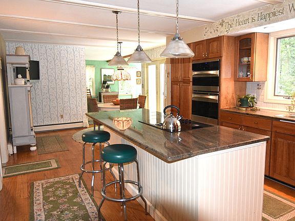 Eat in Kitchen