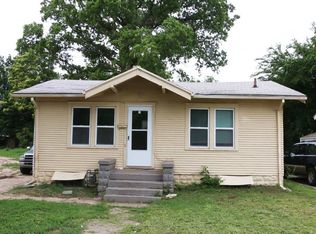 1121 S Hydraulic St, Wichita, KS 67211
