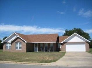 2001 E Trailwood St, Stigler, OK 74462