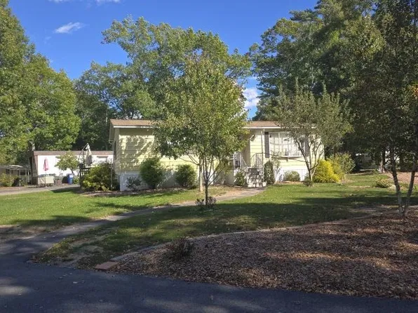 39-9 Meadow Village Rd, Carver, MA 02330