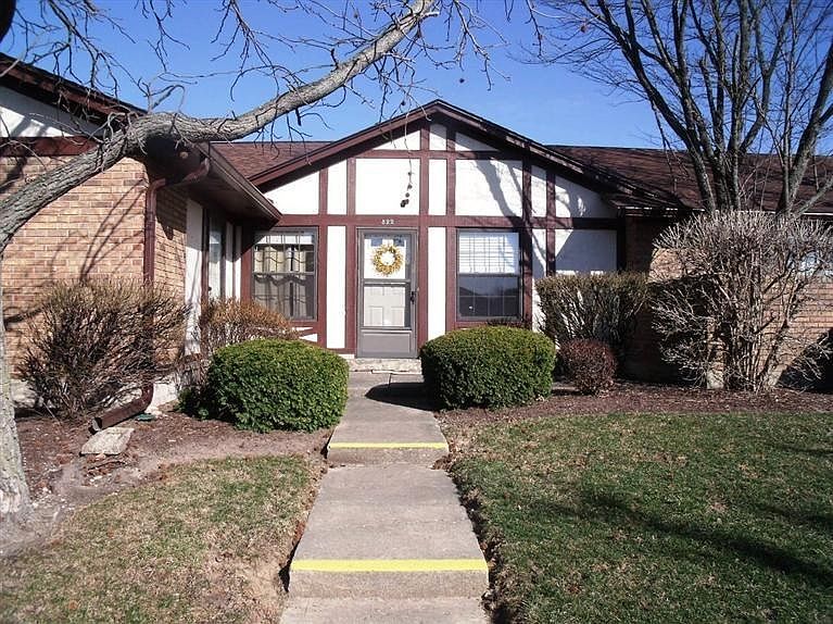1st image of 822 Pine Needles Dr