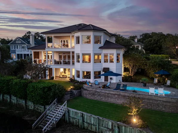 106 Live Oak Lane, Wilmington, NC 28411