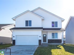 607 NE Oak Ridge Dr, Ankeny, IA 50023