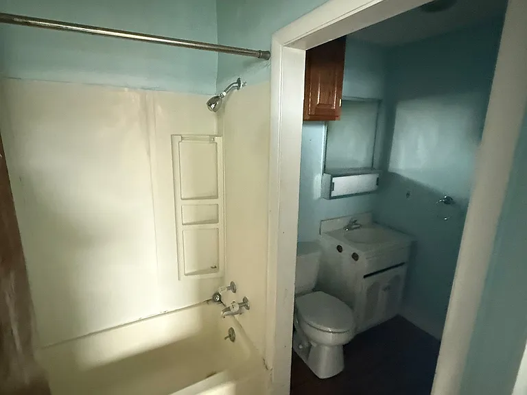 30 College Ave — Photo 10