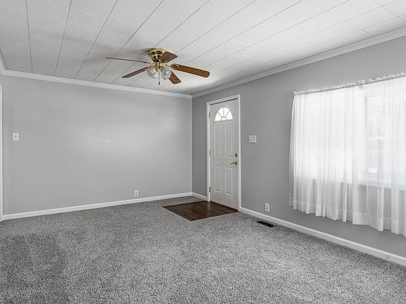 4th image of 407 Westwood Dr