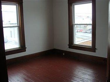 3rd image of 265 N Ellsworth Ave