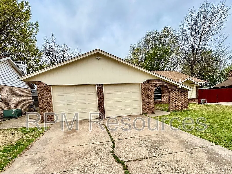 3 bed, 2.0 bath, 1506 sqft, $1,495 — Photo 2