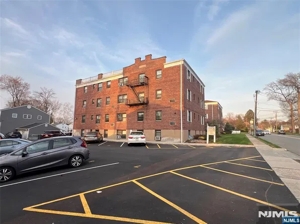 241 E Main Street #3A, Bergenfield, NJ 07621