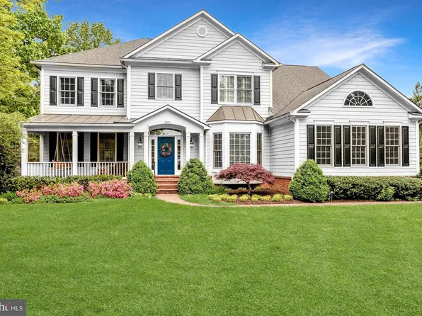 2103 Powhatan St, Falls Church, VA 22043