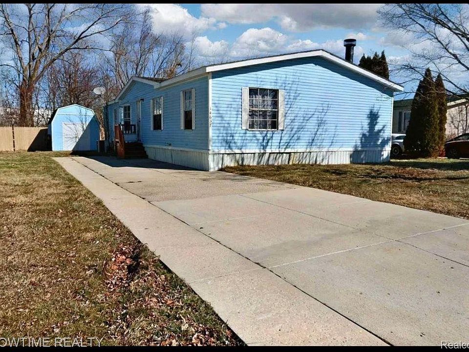 1st image of 14637 Berkshire Dr N
