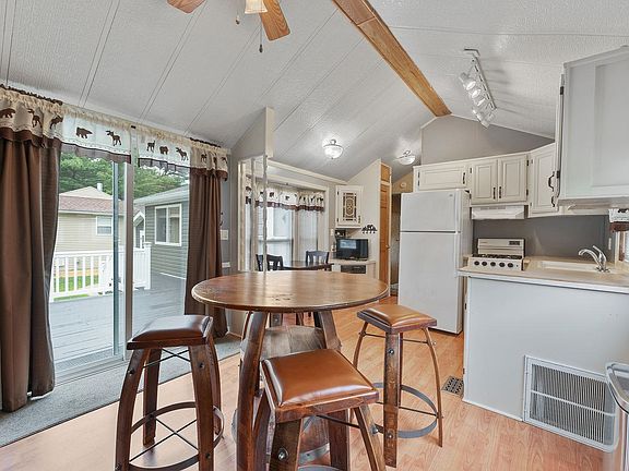 4th image of 109 Wood Haven Dr