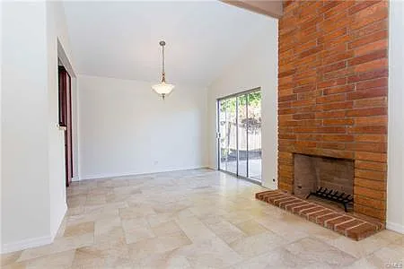 4 bed, 1913 sqft, $4,800 — Photo 4