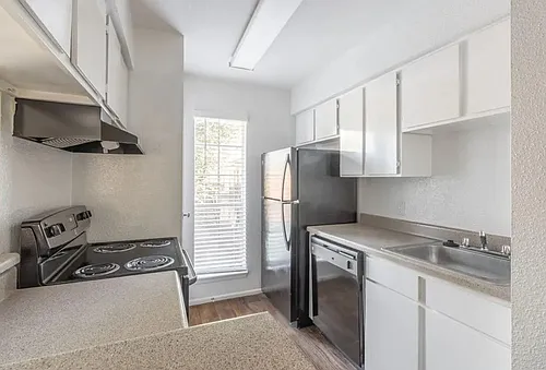 Rockridge Station Apartments Photo 1