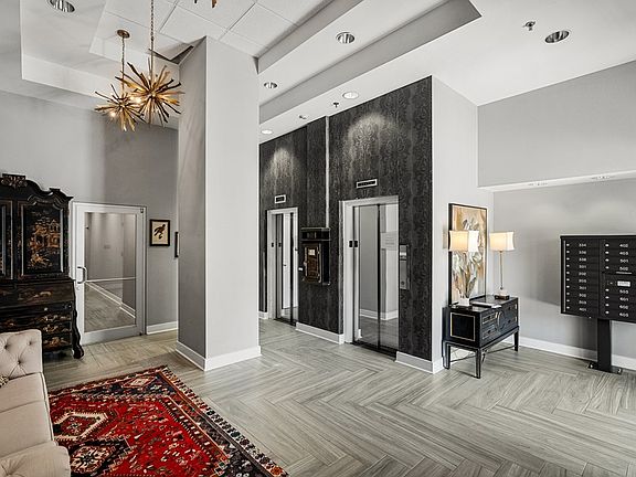 4th image of 332 Main St Suite 403