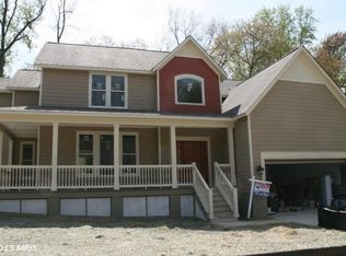 10203 Forest Ave, Fairfax, VA 22030