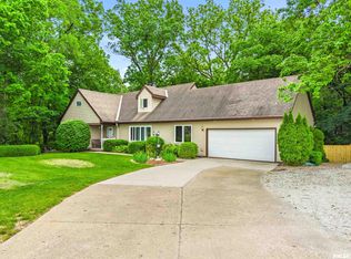 214 Matheny Rd, East Peoria, IL 61611