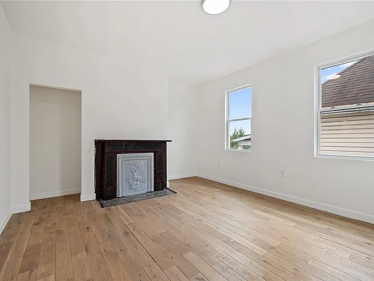 218 Fisk Ave — Photo 12