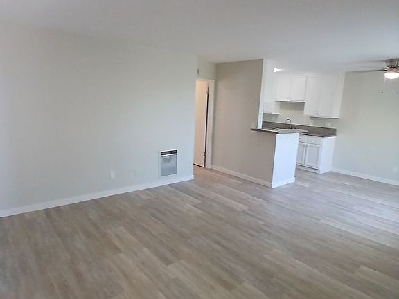 4th image of 2741 E Wall St APT 5