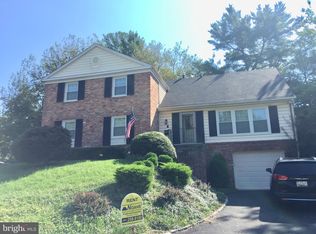 9821 Canal Rd, Montgomery Village, MD 20886