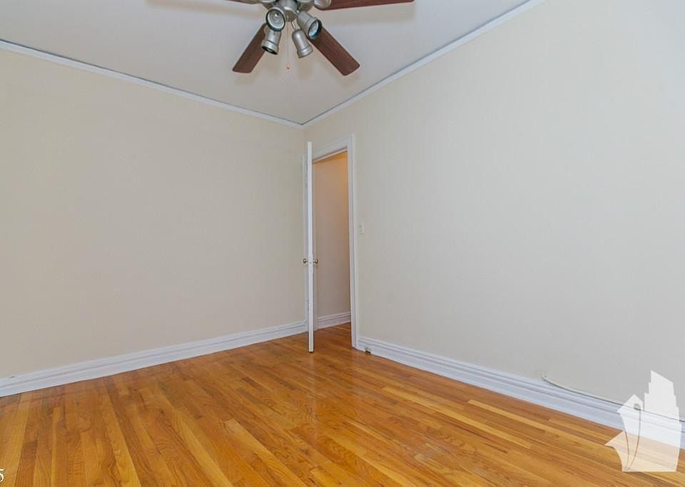 1st image of 425 W Roscoe St #1315
