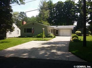 9 Locust St, Angola, NY 14006