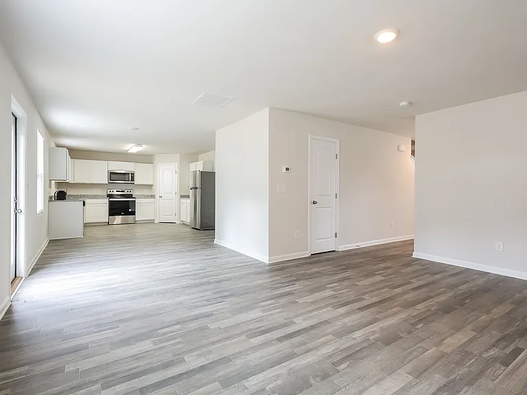 161 Evvalane Dr — Photo 5