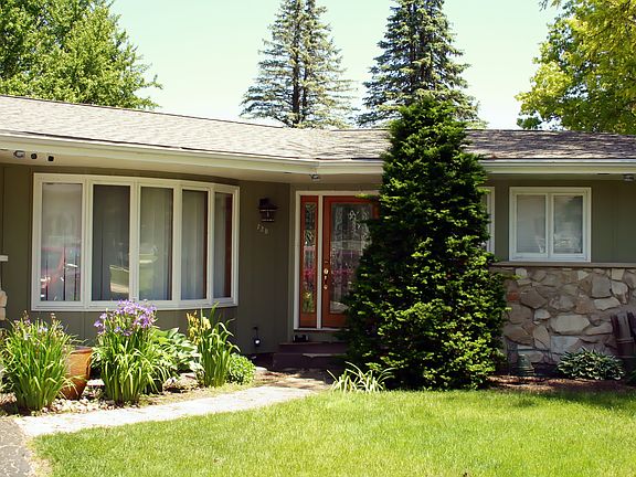 2nd image of 720 Cloverlane Dr
