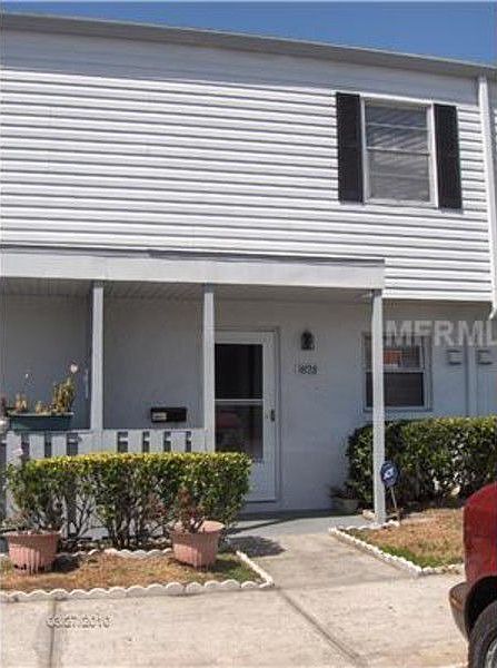 2nd image of 1828 Amberly Ave
