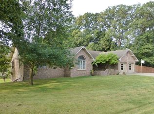 3333 E Lost Bridge Rd, Decatur, IL 62521