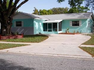 513 Robin Hill Cir, Brandon, FL 33510