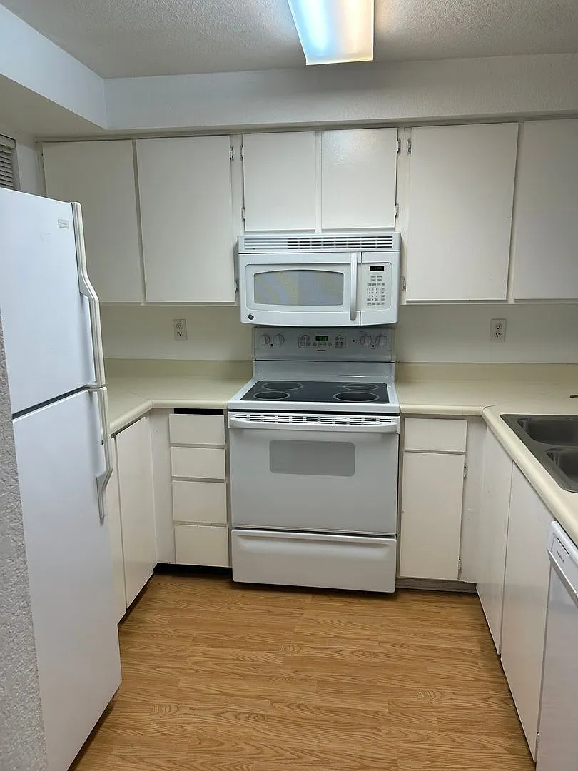 Puget Sound Views & Resort-Style Amenities! — Photo 4