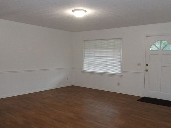 3rd image of 5551 Williams Dr