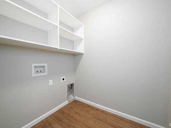 5th image of 18320 Peregrine Dr