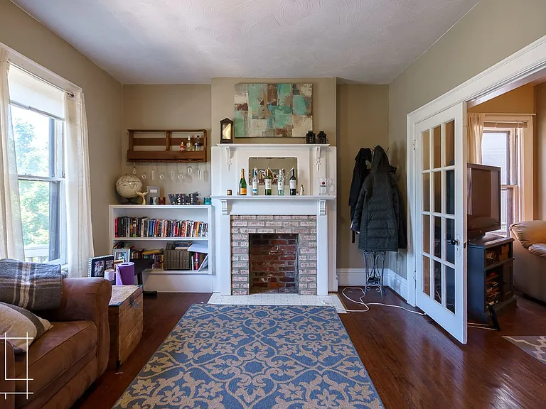229 W 1st Ave — Photo 10
