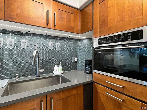 3rd image of 1833 N Williams Street #108