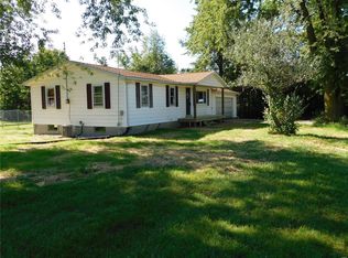 112 Prairie Rd, Hawk Point, MO 63349