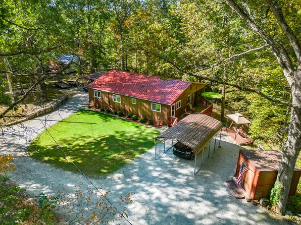1656 White Oak Dr, Nashville, IN 47448