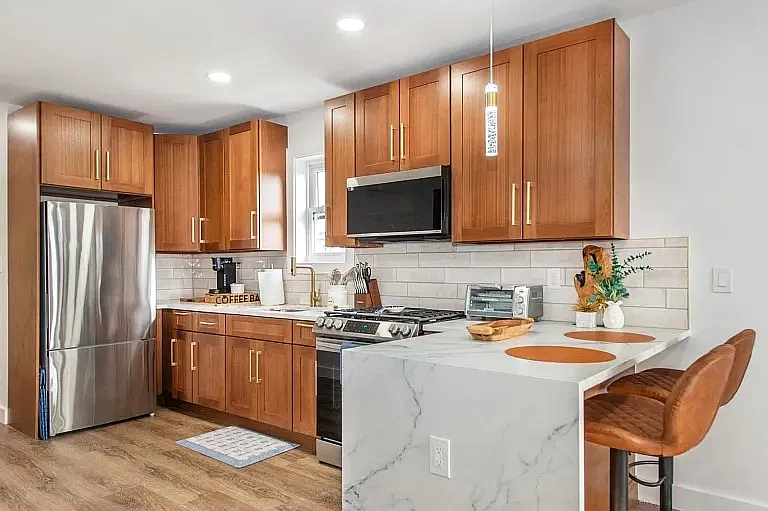 3 bed, $3,500 — Photo 1