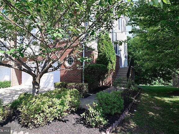 2nd image of 13426 Matthews Vista Dr