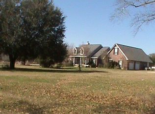 6 Hawkins Dr, Carriere, MS 39426