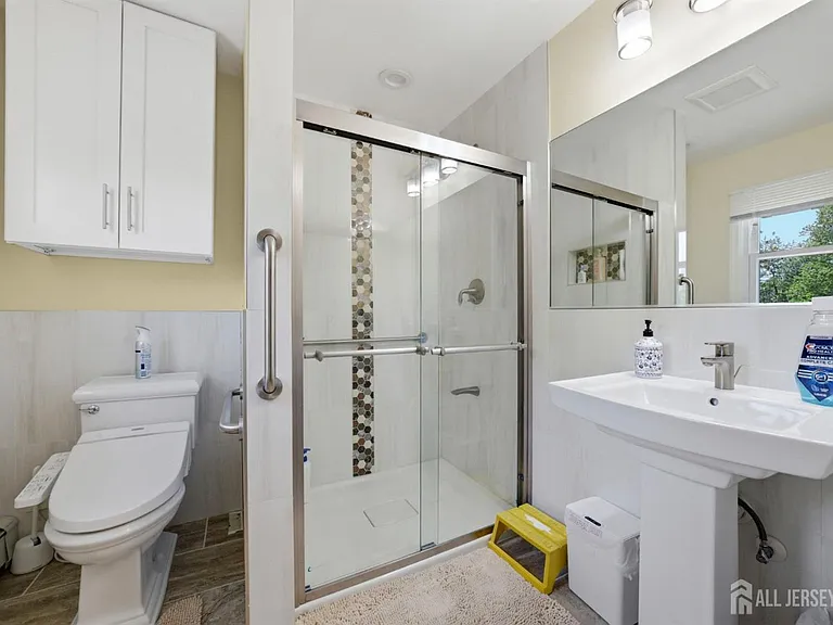 34 Ventnor Dr — Photo 20