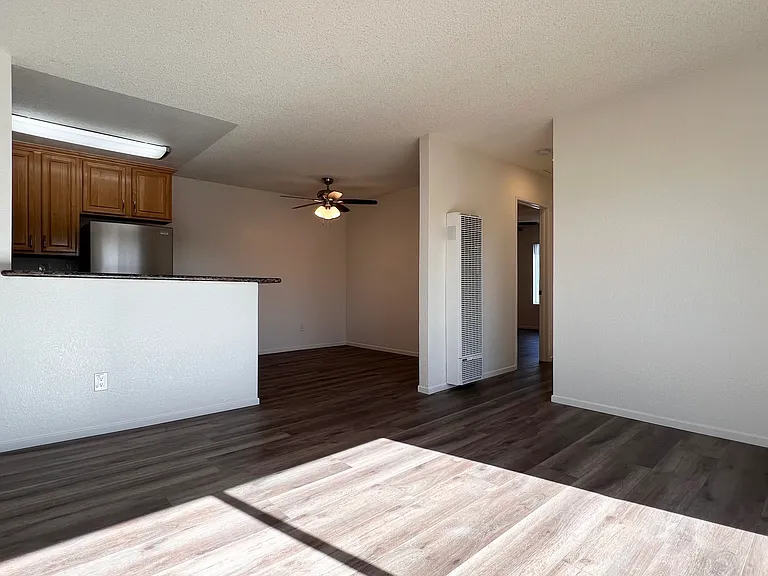 Florida Street Apartments — Photo 7