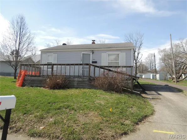415 N Locust St, Vandalia, IL 62471