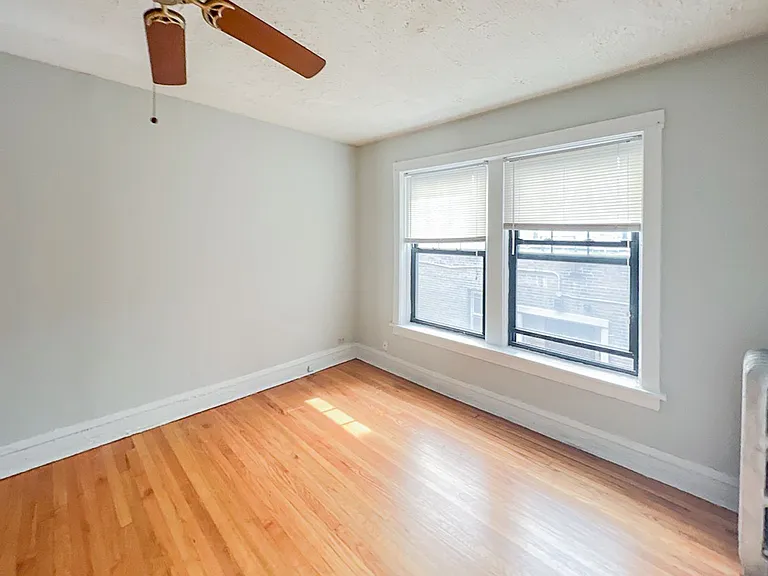512-20 W. Cornelia — Photo 20