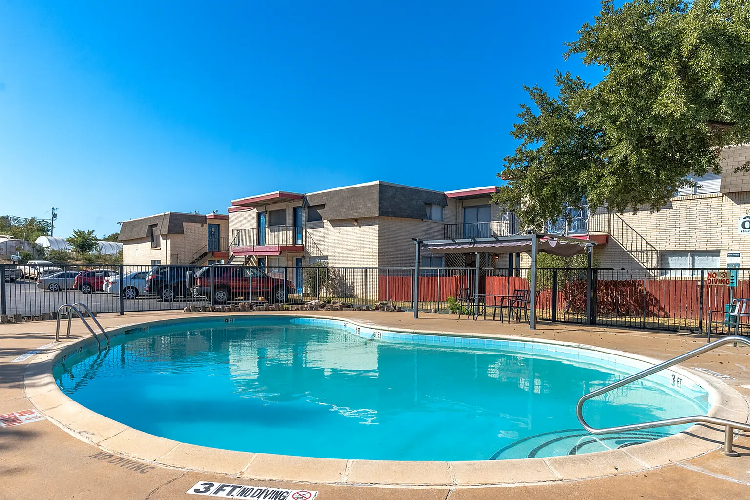 Stoneridge Apartments — Photo 1