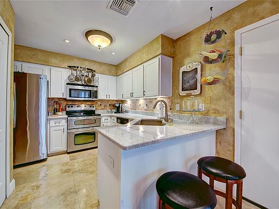 3rd image of 833 Millrace Point