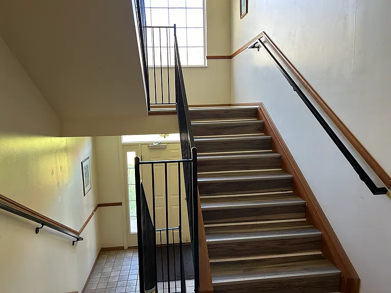 1005 Valley View Ln #9 — Photo 4