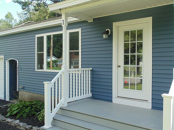 3rd image of 1 Pinewood Ln